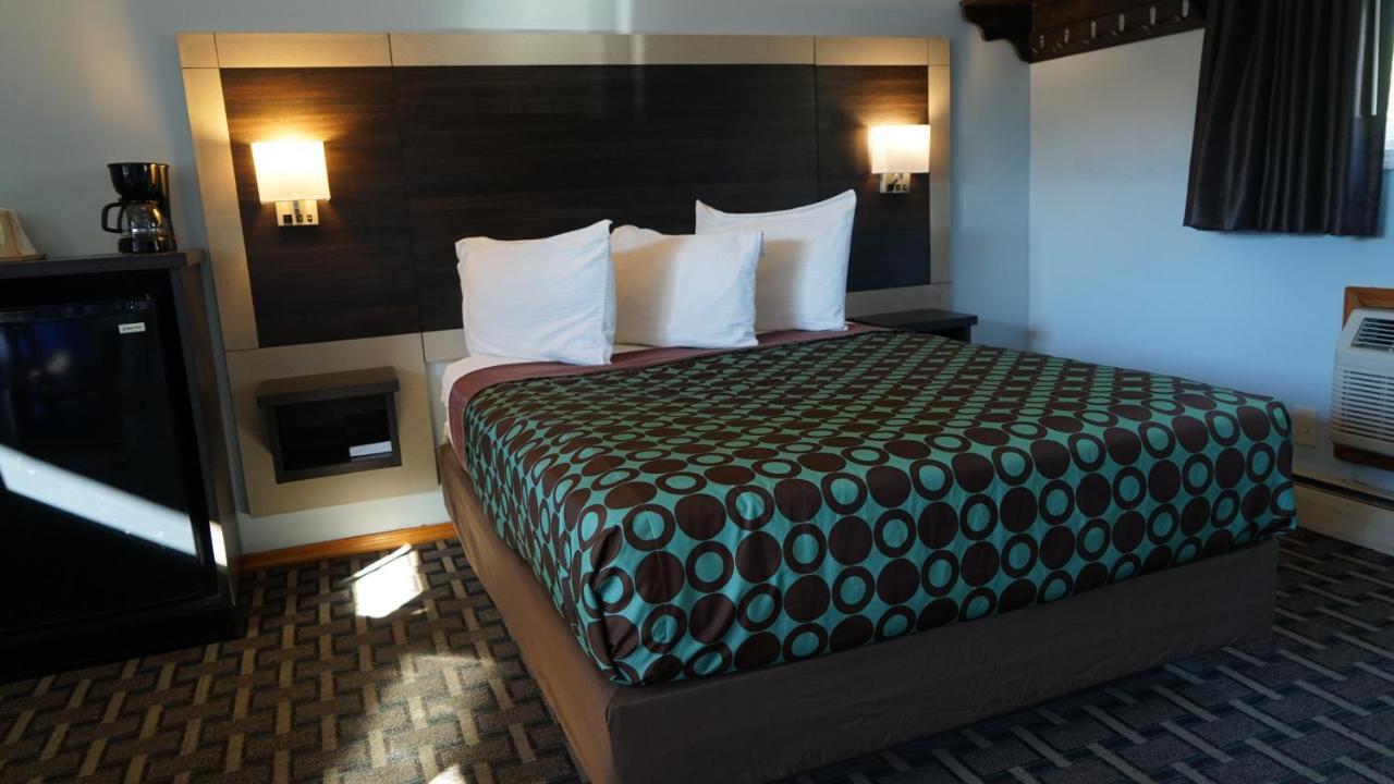 Budget Host Inn 프리드레이 외부 사진